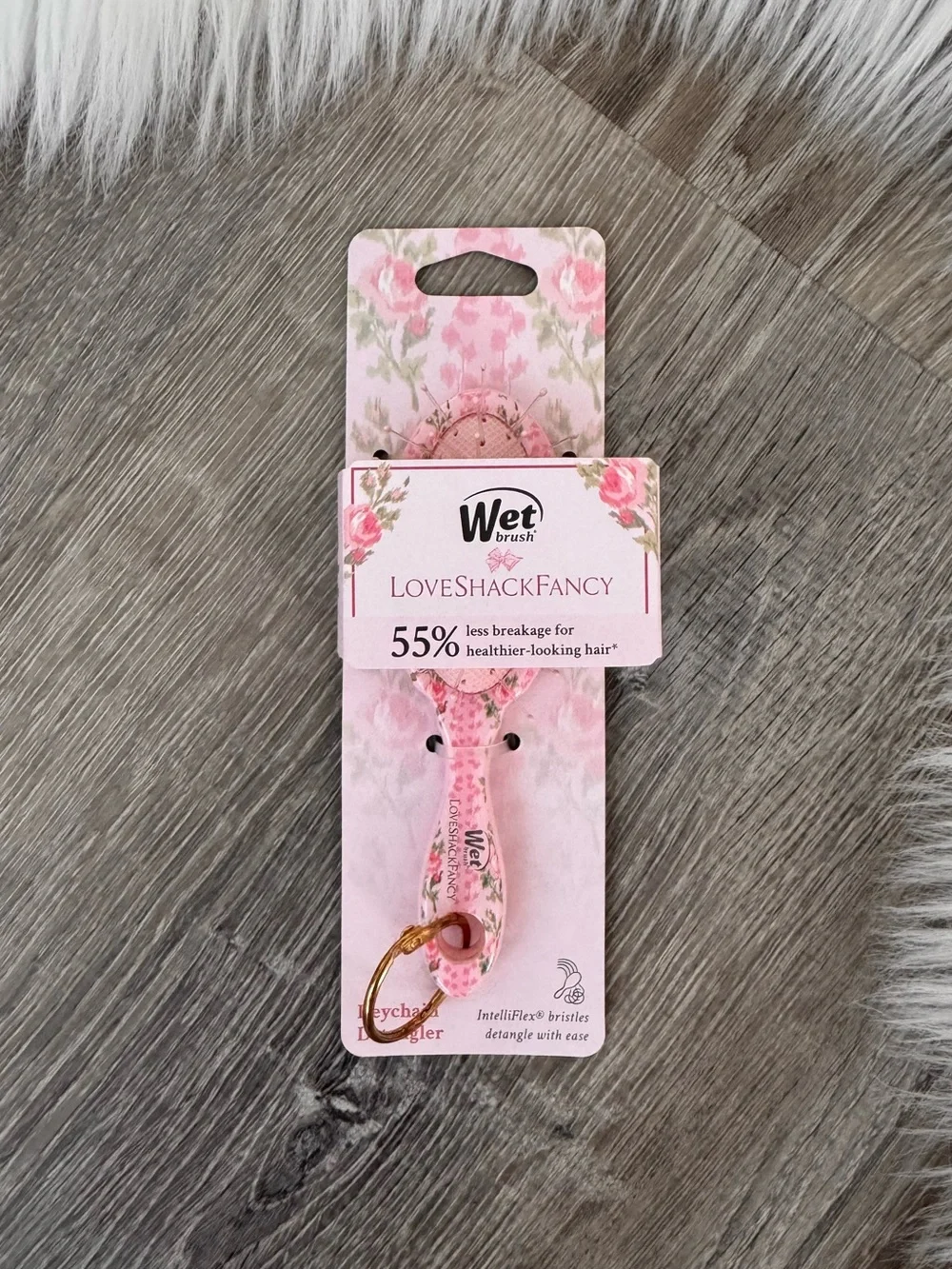 🌸🌺LoveShackFancy × WetBrush Blooming Heirloom Keychain Brush Strawberry Macaroon